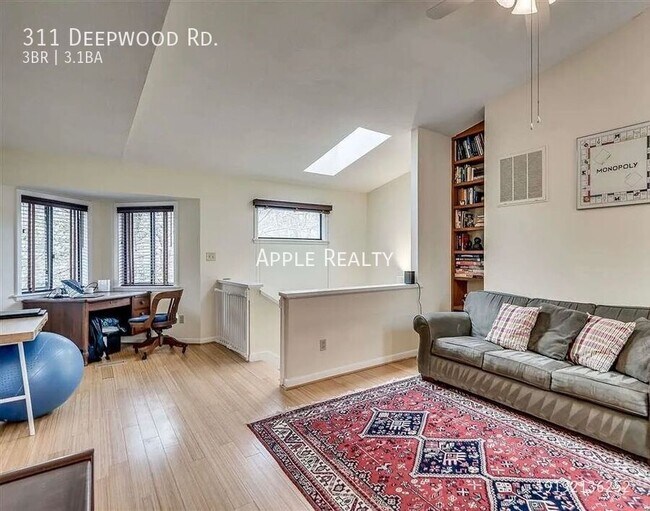 Building Photo - 311 Deepwood Rd
