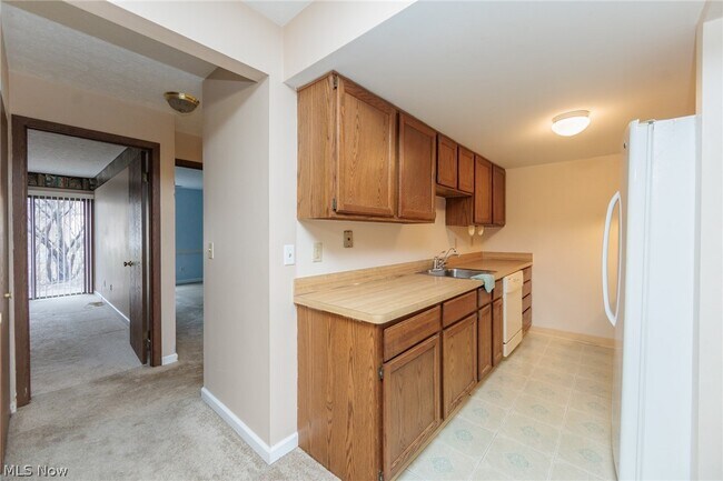 Building Photo - 3265 Mayfield Rd