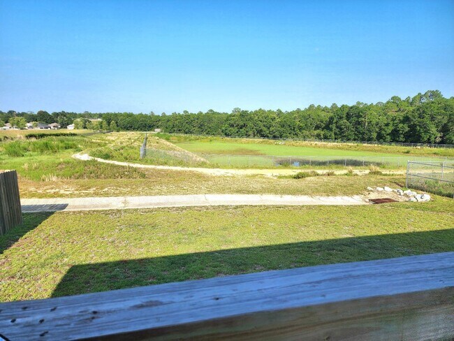 Building Photo - ALMOST NEW!! Exquisite 4 Bedroom, 2 Bath R...