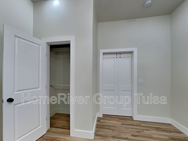Building Photo - 1305 S Carson Ave