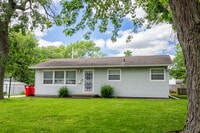 Building Photo - 1222 Thomas Dr