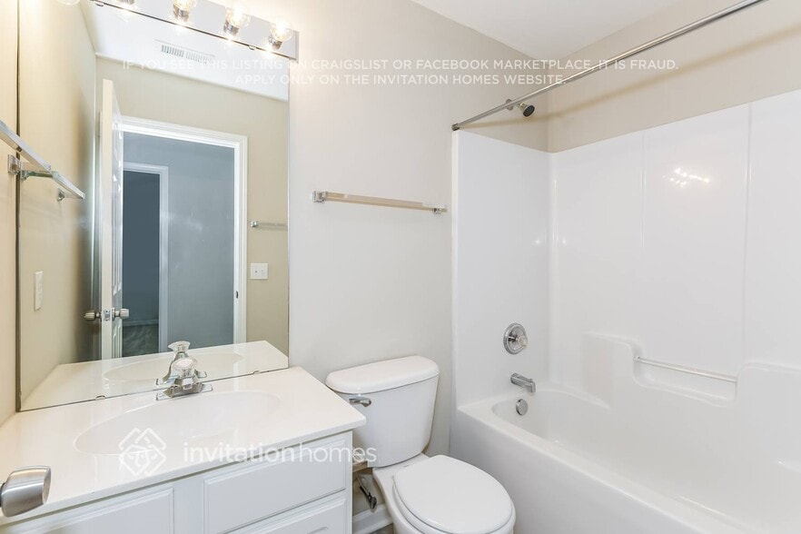 Building Photo - 9117 Lanigan St