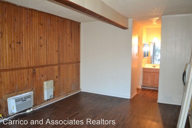 Building Photo - 1 br, 1 bath House - 2013 Willowwood