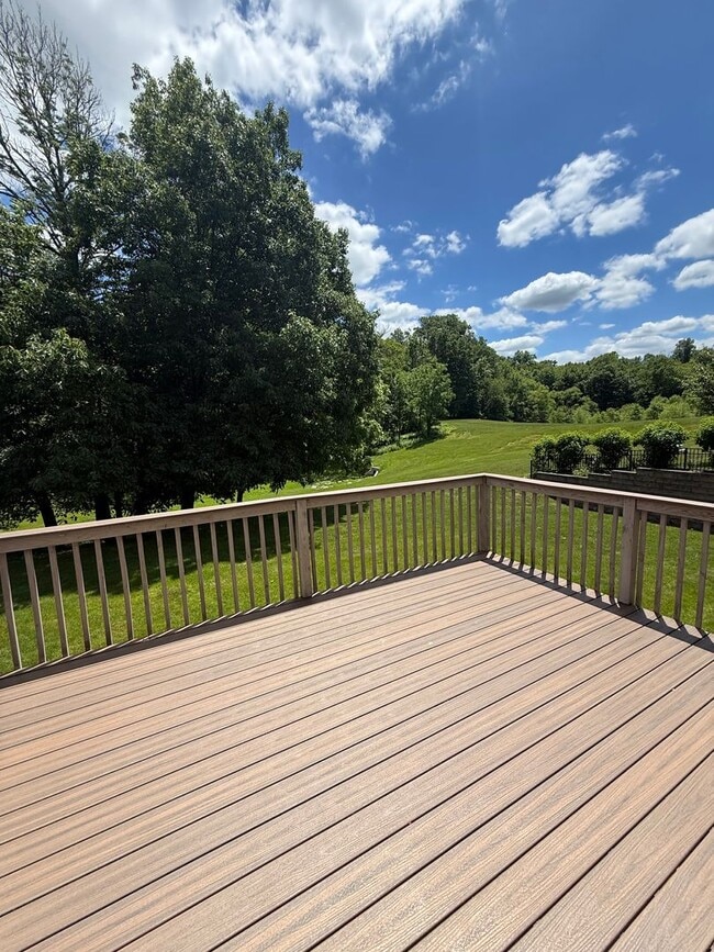 Building Photo - 3 Bed / 2.5 Bath Highlands Townhome