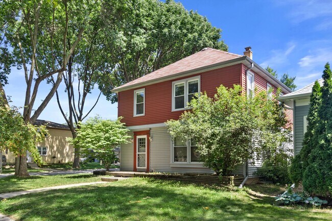 Building Photo - 2378 N 69th St