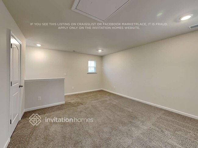 Building Photo - 4014 Weddington Pointe Dr