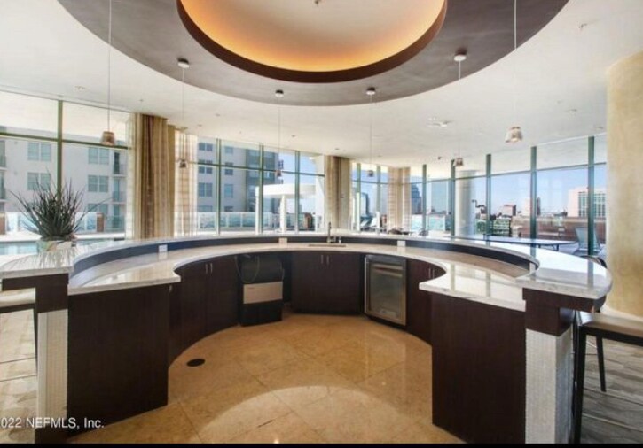 Building Photo - 1431 Riverplace Blvd