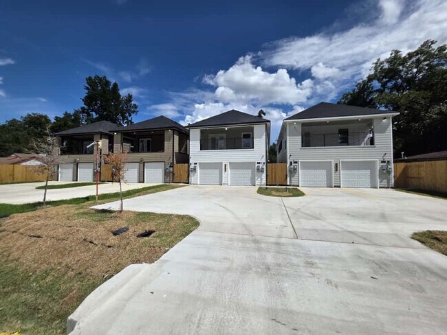 Building Photo - 8406 De Priest St