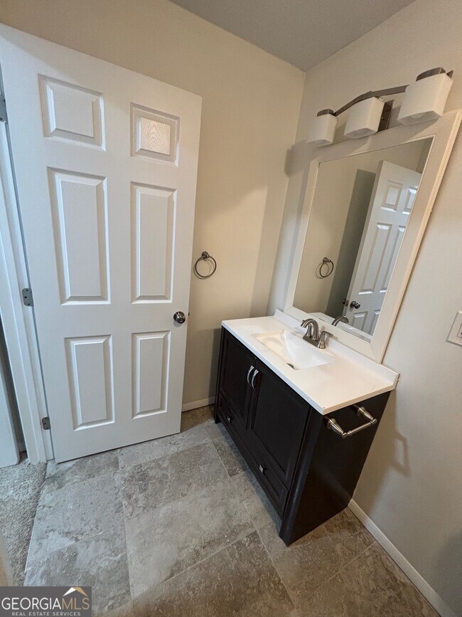 Building Photo - 301 Dunbar Dr