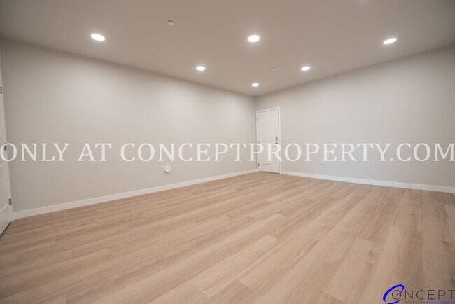 Building Photo - Brand-New Luxury Living with Mountain Charm at Studio Crossing - ***ONE MONTH RENT FREE(oac)***