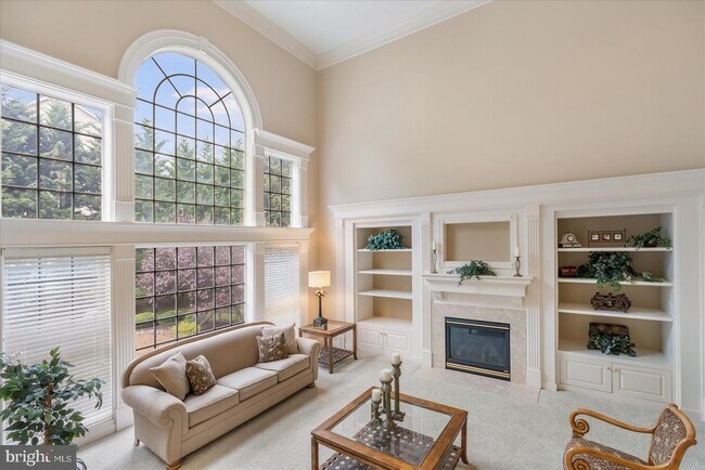 Building Photo - 1710 Stone Ivy Pl