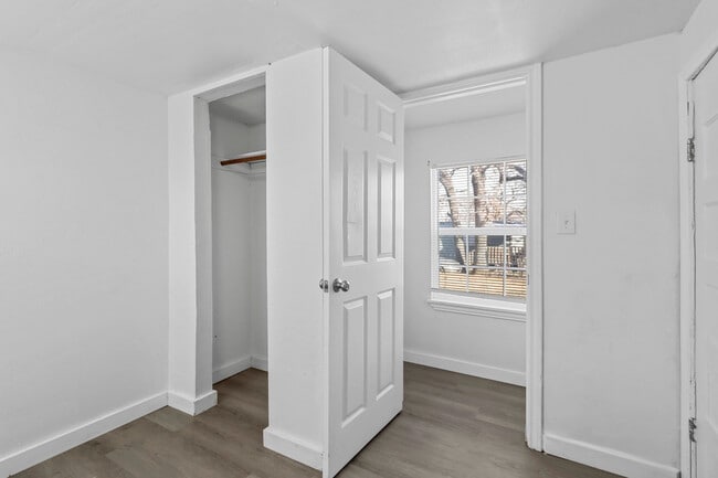 Building Photo - Newly Rehabbed Mobile Home For Rent