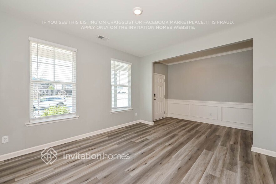 Building Photo - 4294 Woodsley Pl