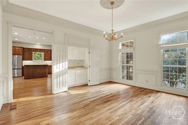 Building Photo - 2 Wakefield Pl