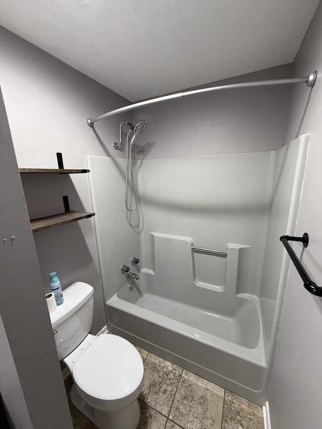 Building Photo - 3333 Tanner Rd