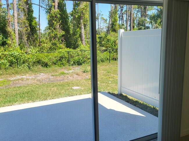 Building Photo - 15104 Cuzcorro Ct