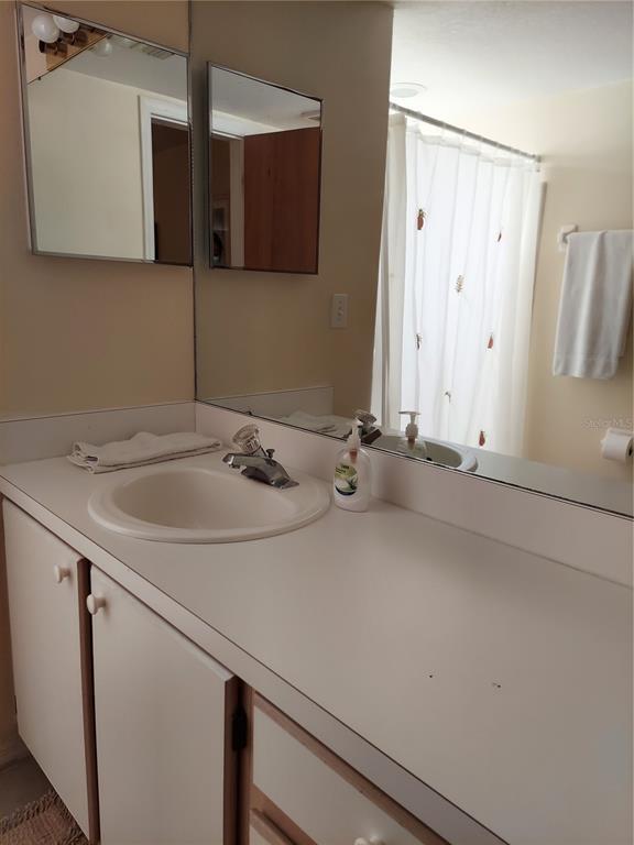 Building Photo - 2027 Royal Bay Blvd