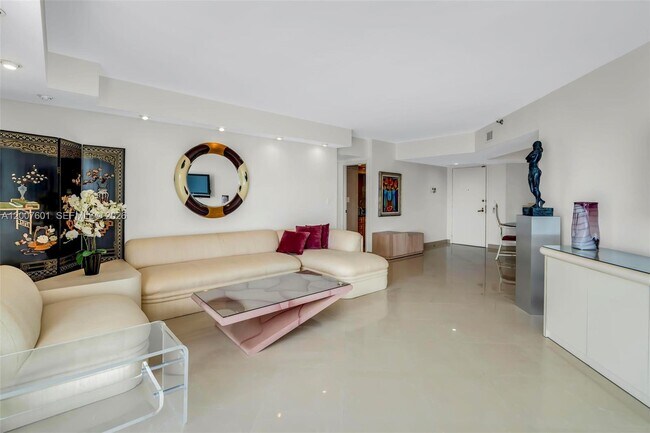 Building Photo - 19707 Turnberry Way