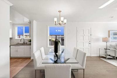 Building Photo - 751 Skyline Dr