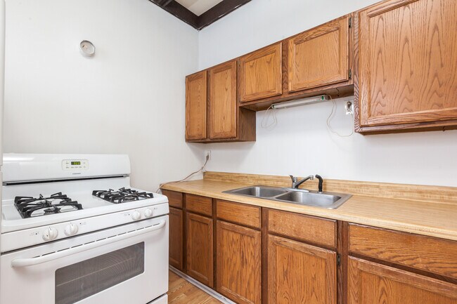 Building Photo - 293 E Deerpath