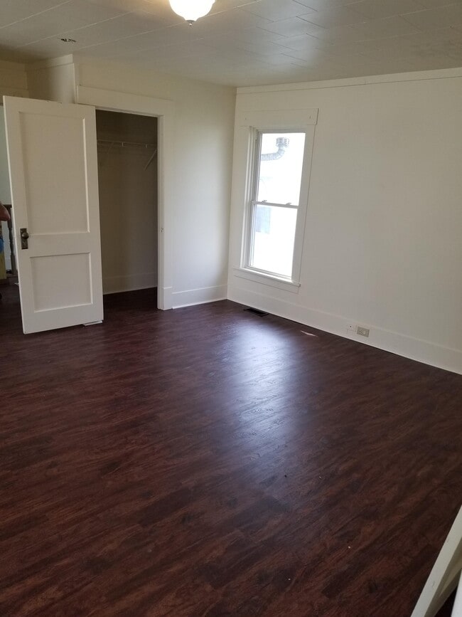 Building Photo - 113 Fayette St