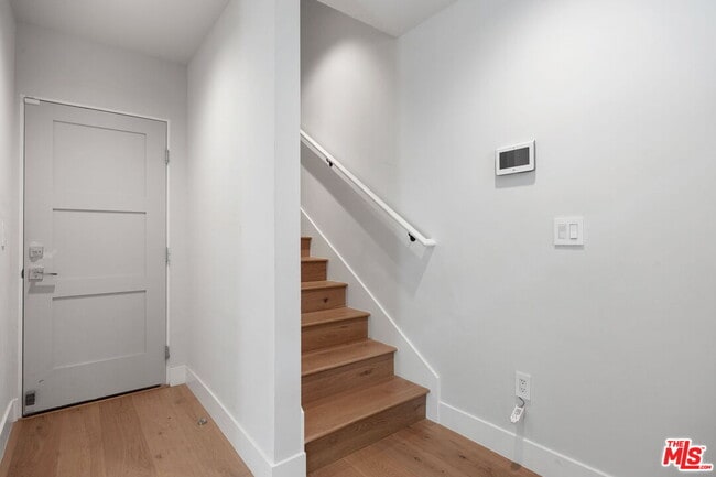 Building Photo - 10612 Kareen Ct