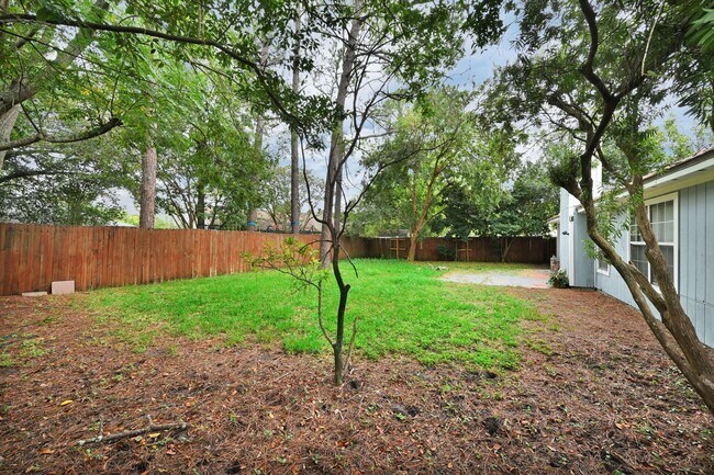 Building Photo - 9687 Hersham Ct