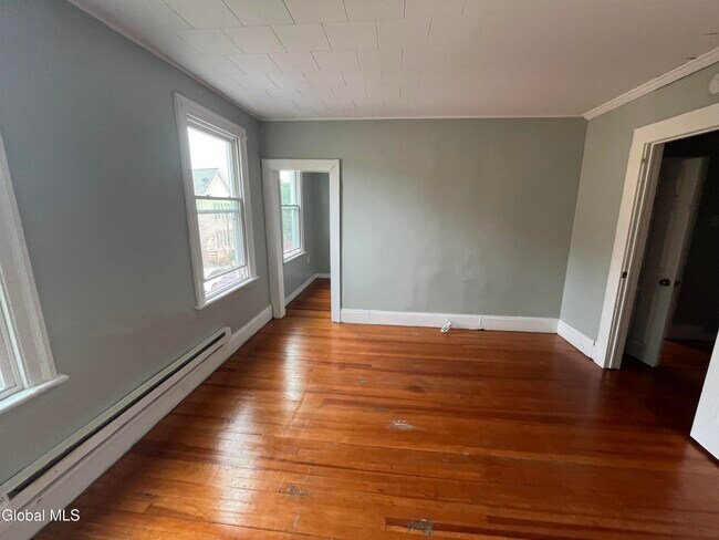 Building Photo - 508 2nd St