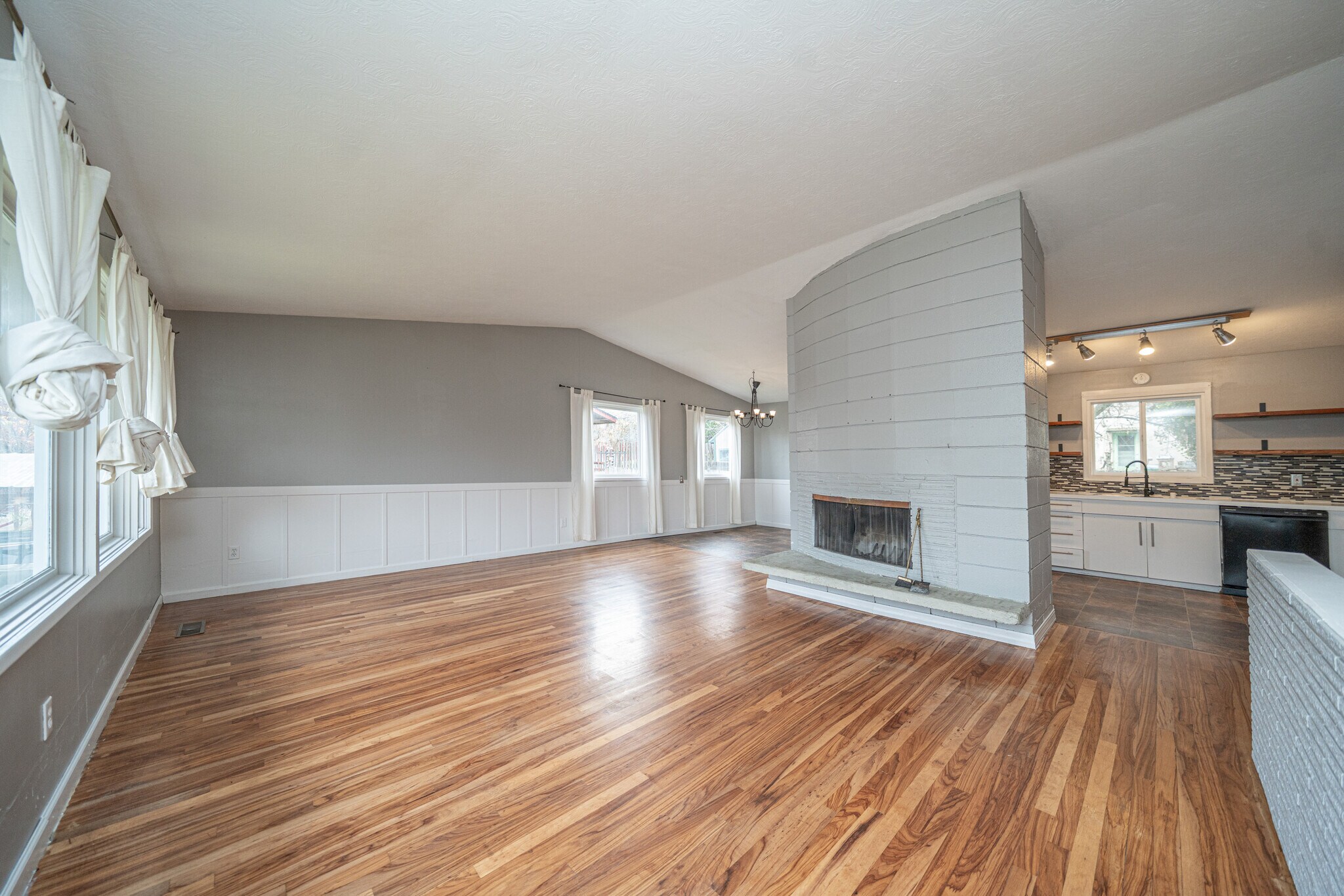 Building Photo - 3512 East Ben Burr Boulevard