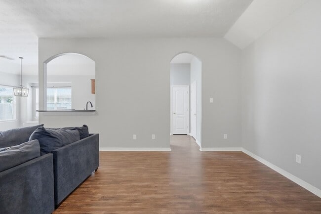 Building Photo - 2313 Perkins Crossing Dr