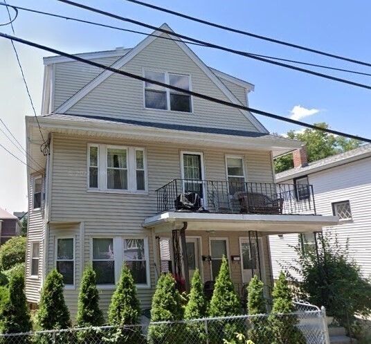 Building Photo - 20 Hunnewell Ave