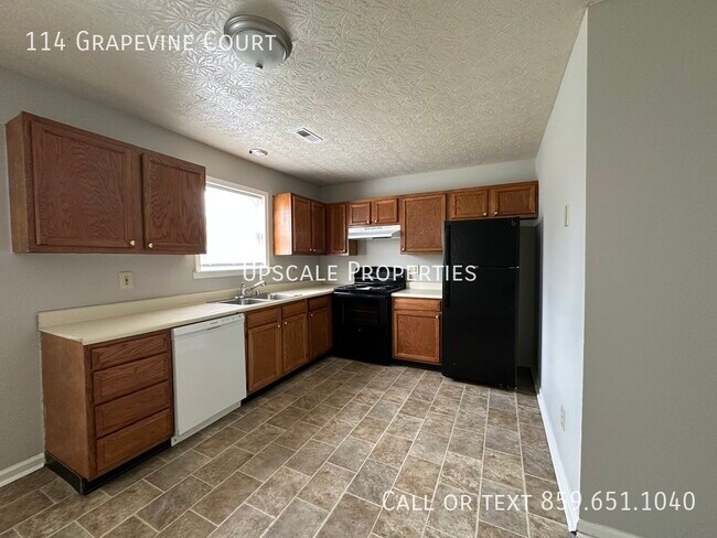 Building Photo - 114 Grapevine Ct