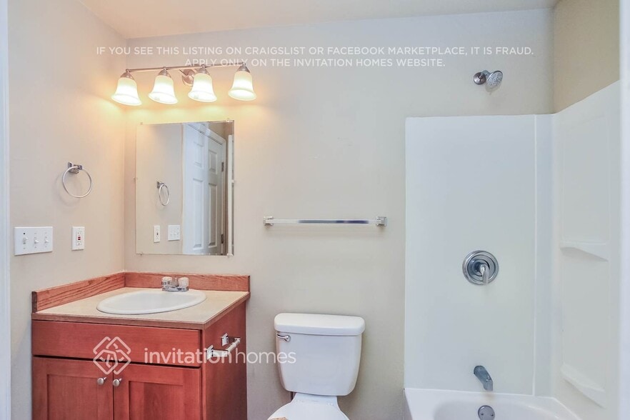 Building Photo - 1701 S 87th St