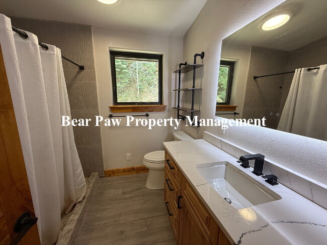 Building Photo - "Charming 2-Bed Hideaway in Conifer – Cozy...