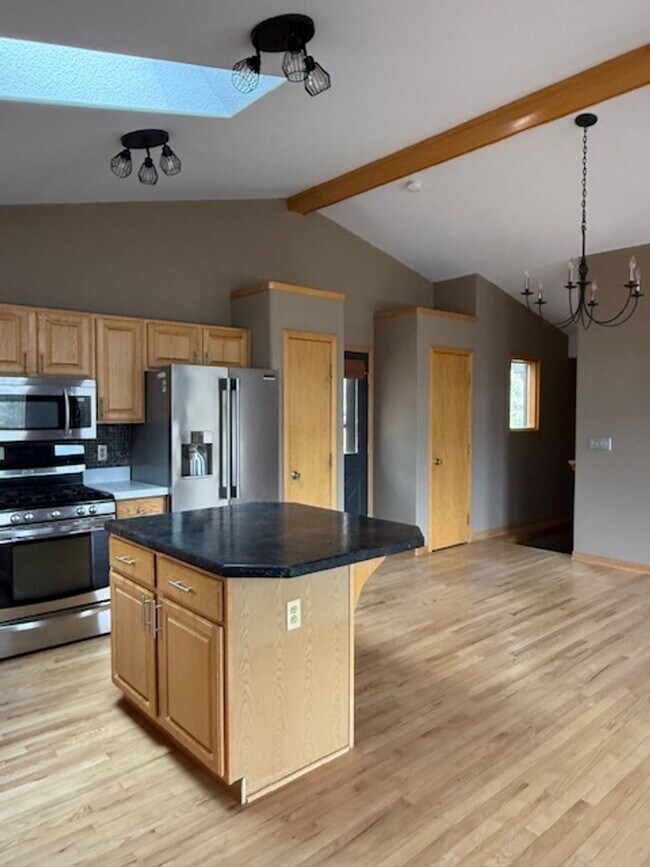 Building Photo - Bailey Mountain Home Retreat on 1.5 Acres