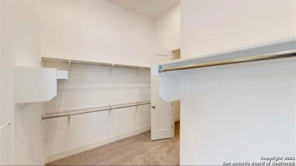 Master bedroom closet - 4102 Canaleta