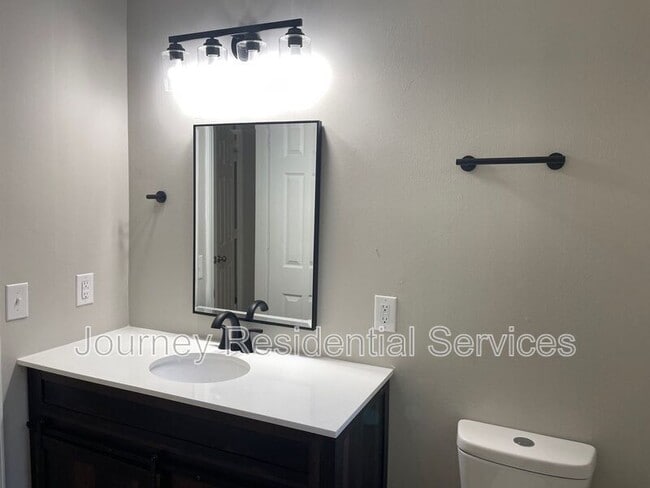 Building Photo - 1605 Owls Nest Rd