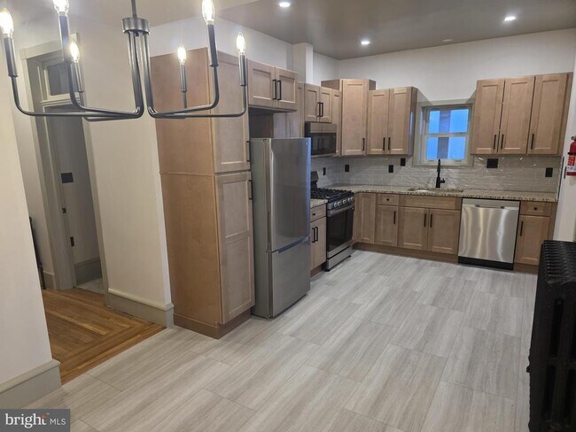 Building Photo - 434 S Fourth St