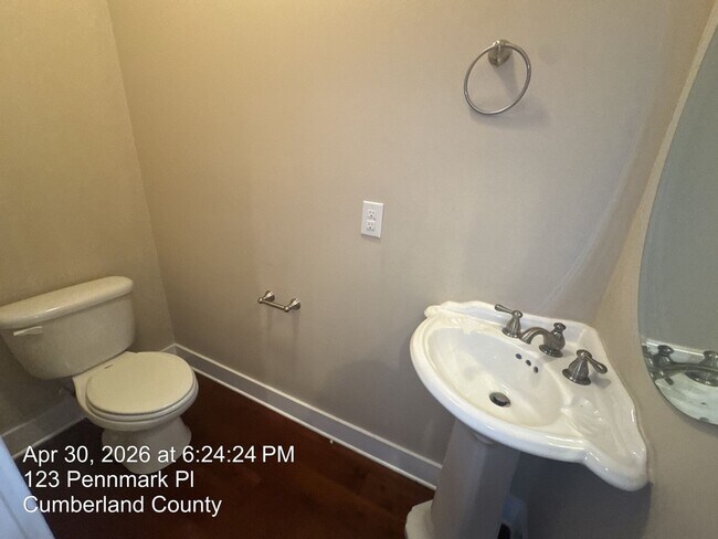 Building Photo - 123 Pennmark Pl