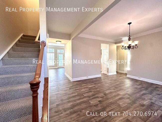 Building Photo - 8900 Hadco Ln