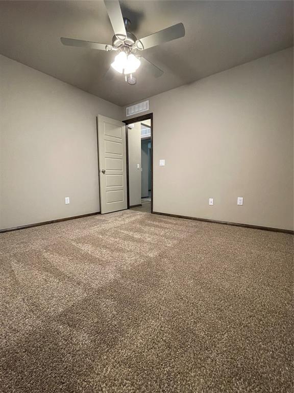 Building Photo - 2033 Sara Vista Dr