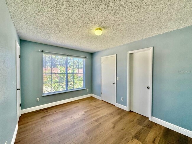 Building Photo - 3416 Sunrise Villas Ct N