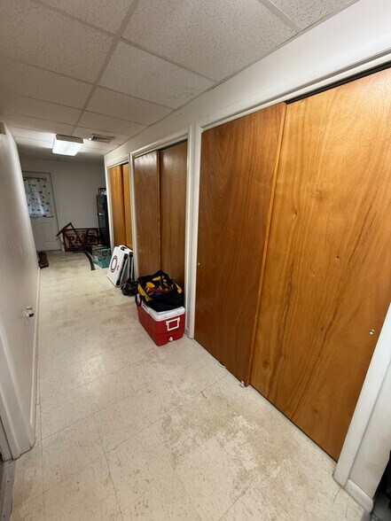 Building Photo - 408 Newcomer Rd
