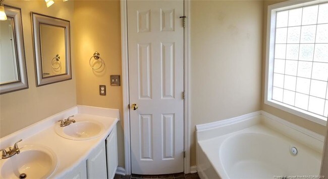 Building Photo - 210 Longleaf Pines Dr