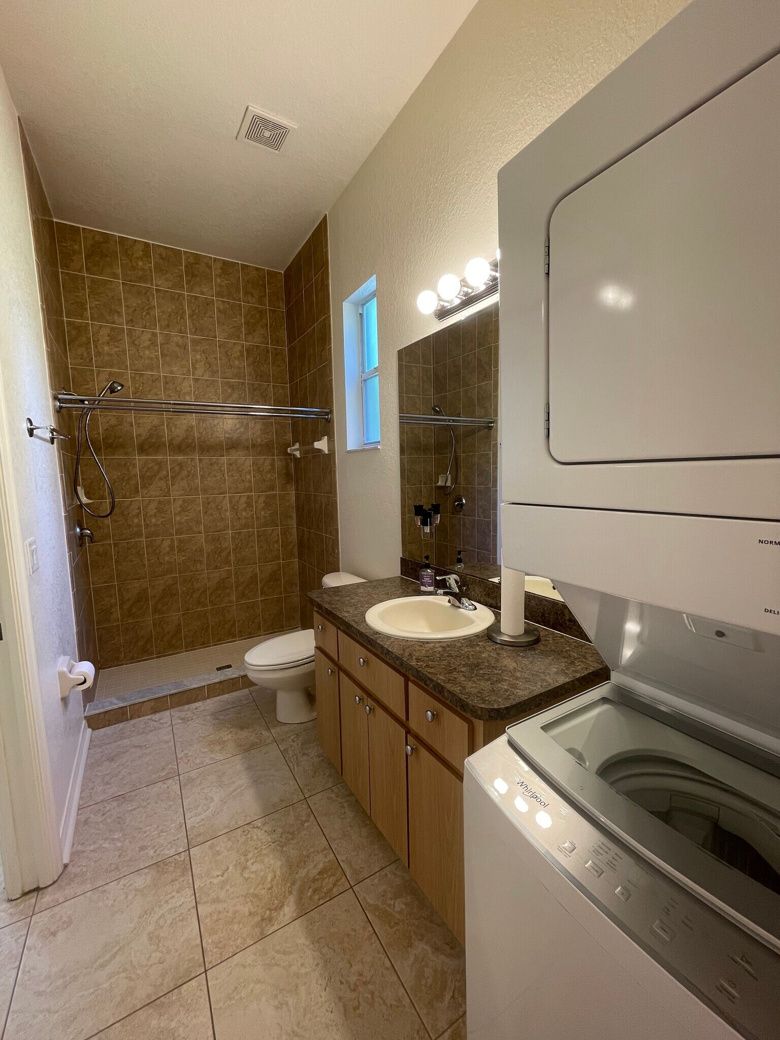 Building Photo - 5841 Cherry Ridge Pl
