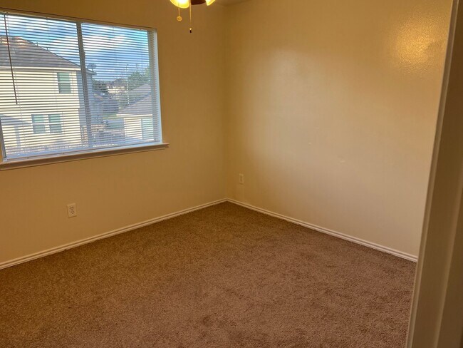 Building Photo - 12507 Thistle Creek Ct