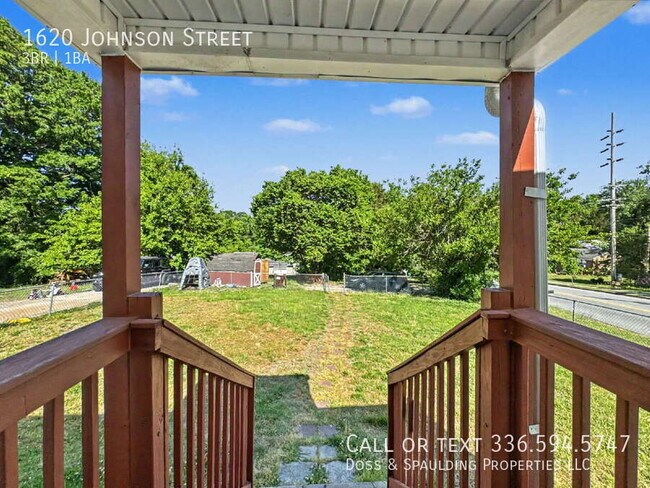 Building Photo - 1620 Johnson St