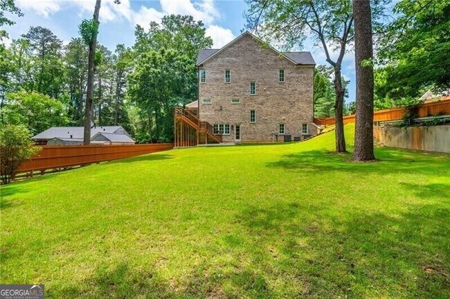 Building Photo - 1169 Dorby Park Dr NE