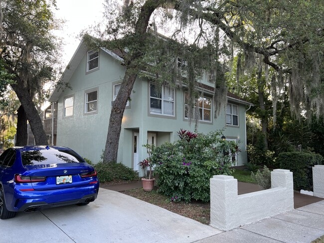 Building Photo - 1310 Daytona Ave