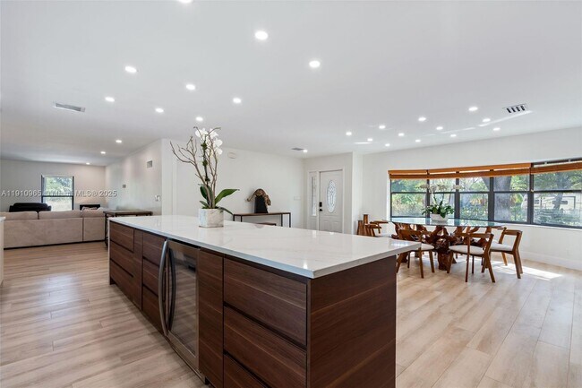 Building Photo - 12511 SW 13th St